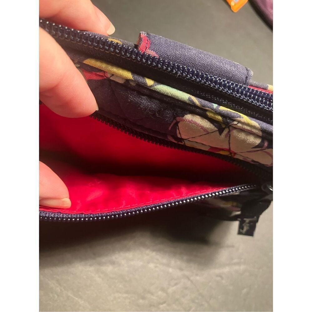 Vera Bradley Twist Lock Wallet‎ - Picture 4 of 6
